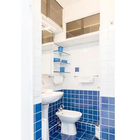 Апартаменты Acquamarina Duplex Dernier Etage Вильнёв-Лубе